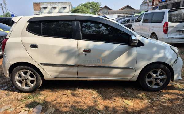 TOYOTA AGYA 1.0 G