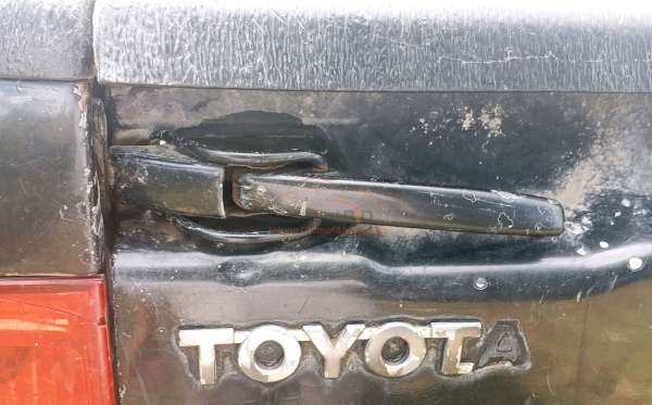 TOYOTA HILUX PICK UP