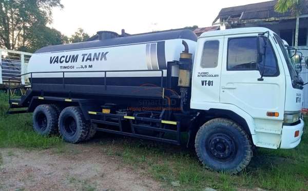 UD TRUCKS 260