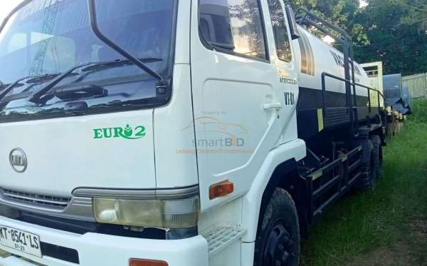 UD TRUCKS 260