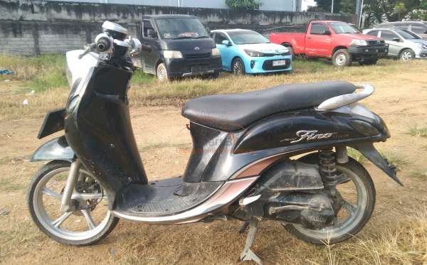 YAMAHA  FINO