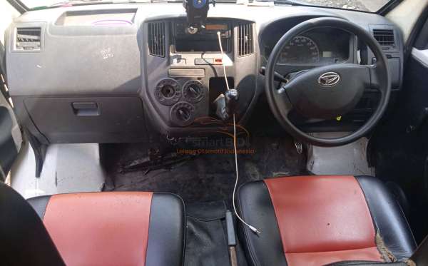 DAIHATSU GRAN MAX BLIND VAN