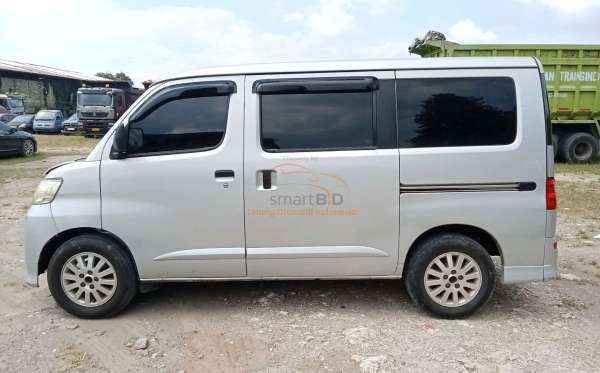 DAIHATSU LUXIO M