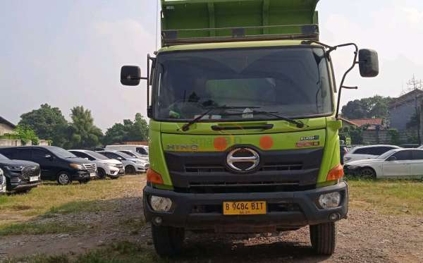 HINO  FM8JN2D -XGJ6X4 MT TR