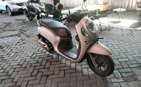 HONDA SCOOPY PRESTIGE