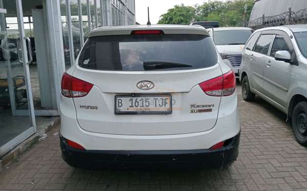 HYUNDAI TUCSON 2.0 2WD