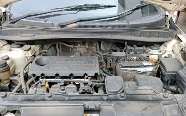 HYUNDAI TUCSON 2.0 2WD