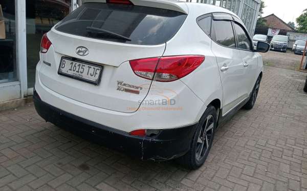 HYUNDAI TUCSON 2.0 2WD