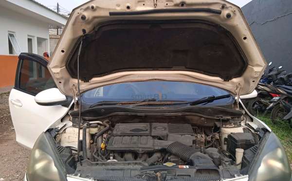 MAZDA  MAZDA 2  SEDAN
