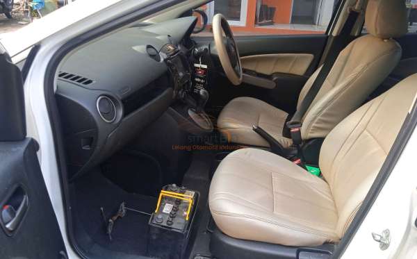 MAZDA  MAZDA 2  SEDAN