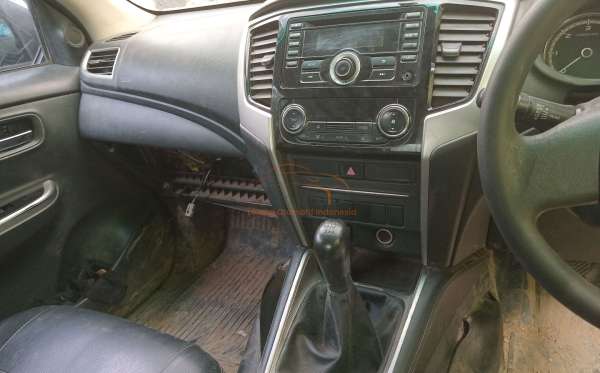 MITSUBISHI DC GLS 4X4