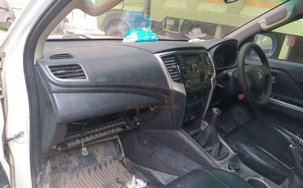 MITSUBISHI DC GLS 4X4