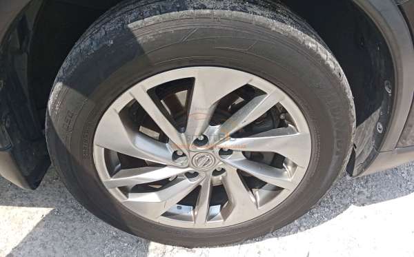 NISSAN  X TRAIL  2.5