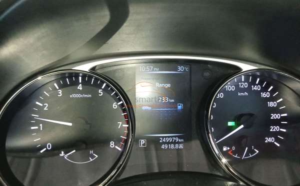 NISSAN  X TRAIL  2.5
