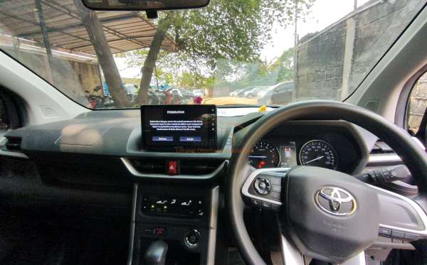 TOYOTA AVANZA 1.5 G