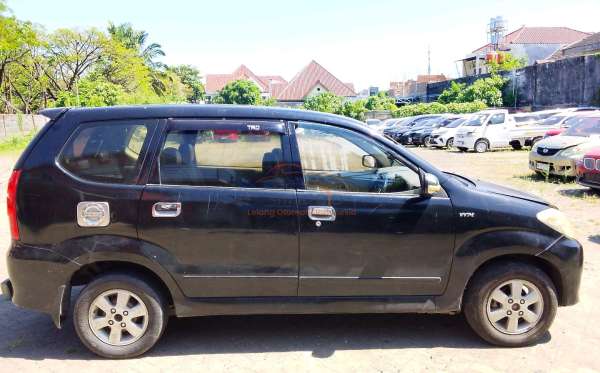 TOYOTA  AVANZA  1.3 G