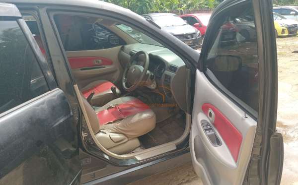 TOYOTA AVANZA 1.3 G