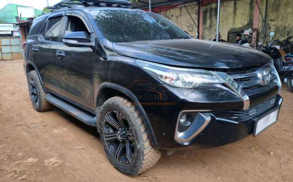 TOYOTA FORTUNER G 2.4