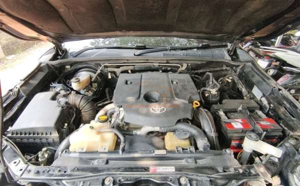 TOYOTA FORTUNER G 2.4