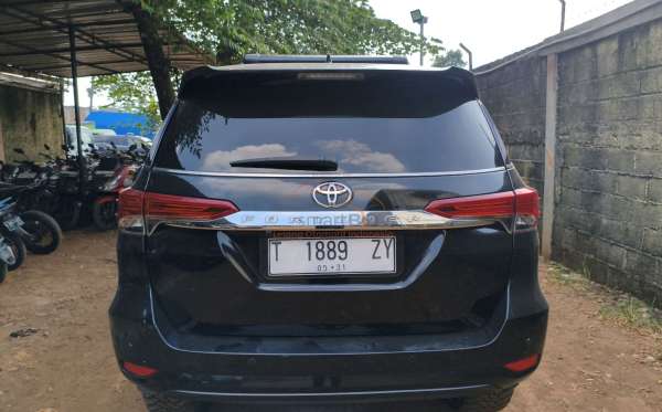 TOYOTA FORTUNER G 2.4