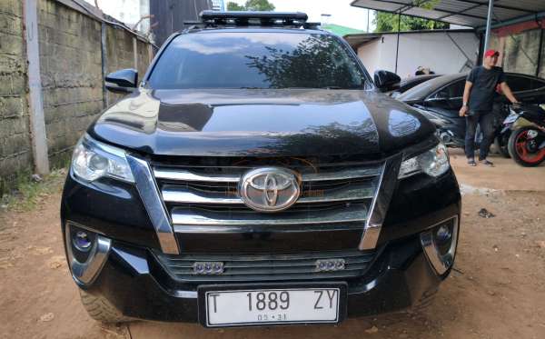TOYOTA FORTUNER G 2.4