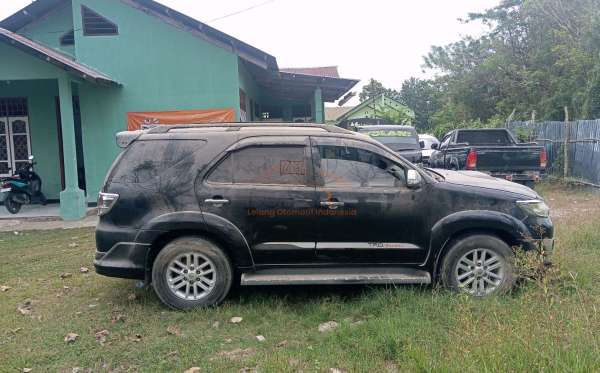TOYOTA FORTUNER G 2.5 TRD VNT