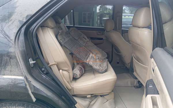 TOYOTA FORTUNER G 2.5 TRD VNT