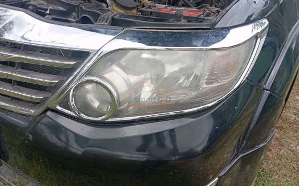 TOYOTA FORTUNER G 2.5 TRD VNT