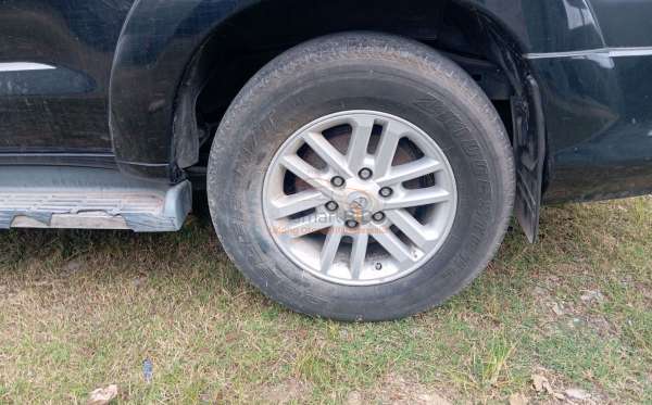 TOYOTA FORTUNER G 2.5 TRD VNT