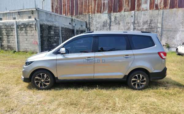 WULING CONFERO S 1.5C
