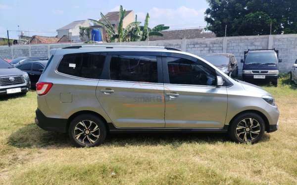 WULING CONFERO S 1.5C