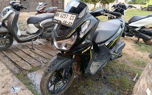 YAMAHA LEXI LX