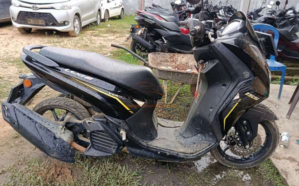 YAMAHA LEXI LX