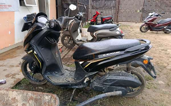 YAMAHA LEXI LX