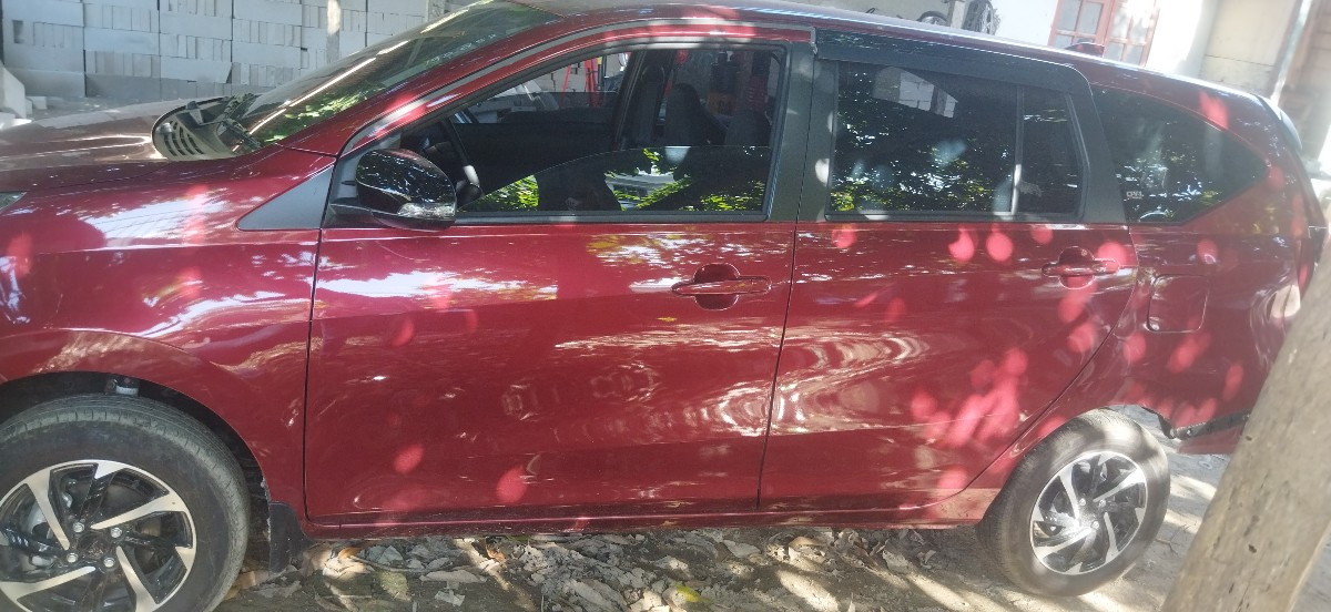 DAIHATSU SIGRA SIGRA R