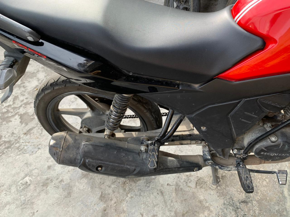 HONDA CB 150 Verza