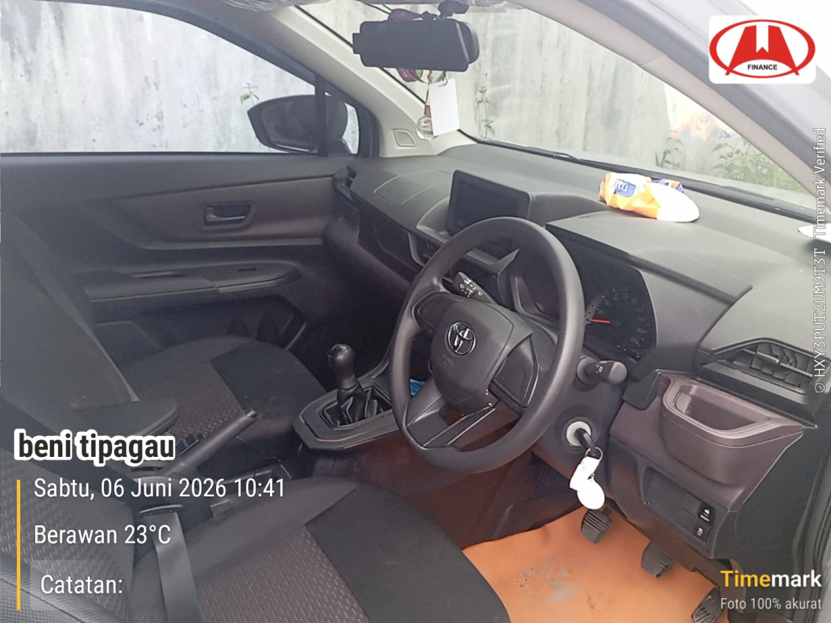 TOYOTA AVANZA  1.3 E