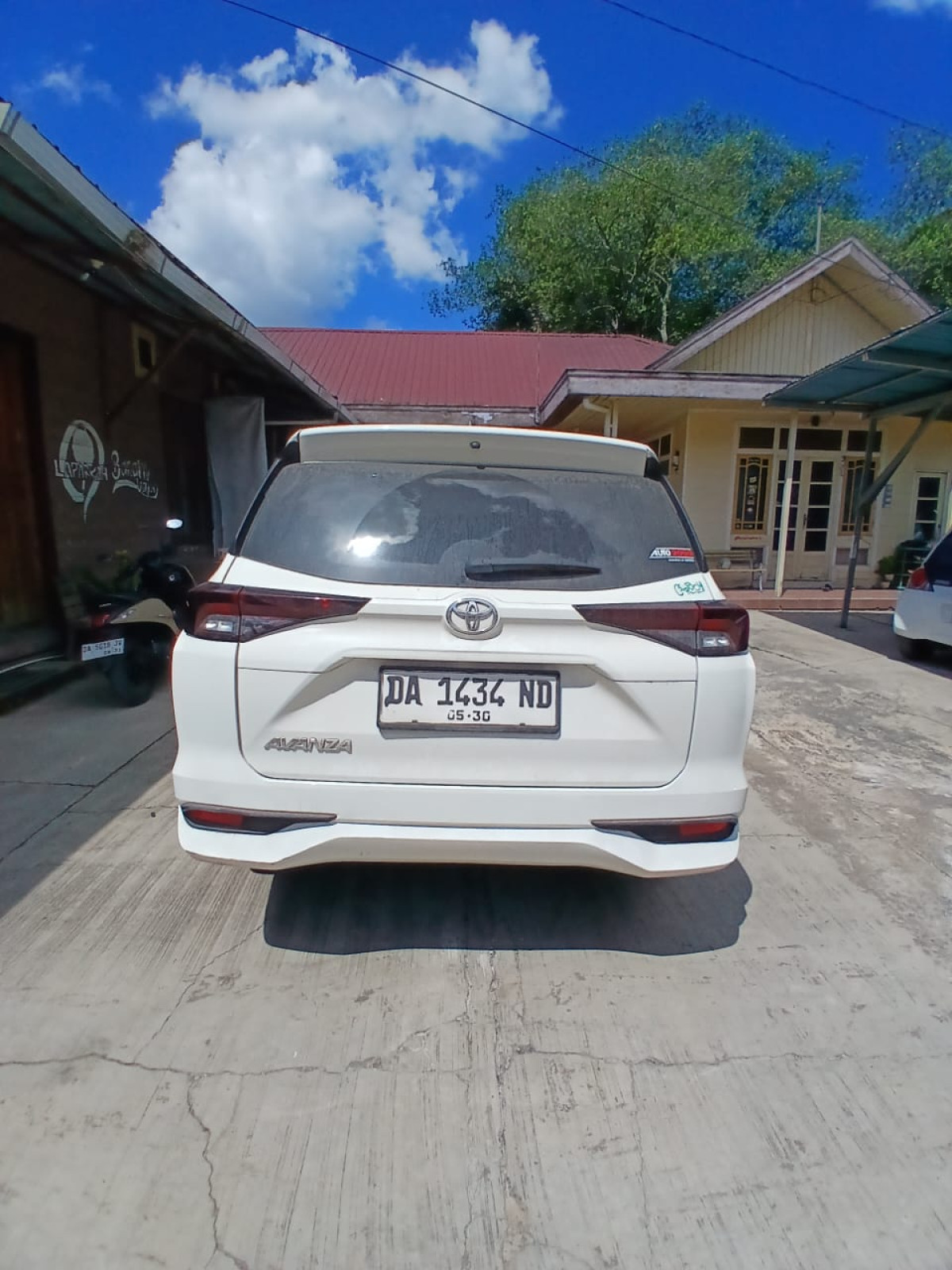TOYOTA  AVANZA