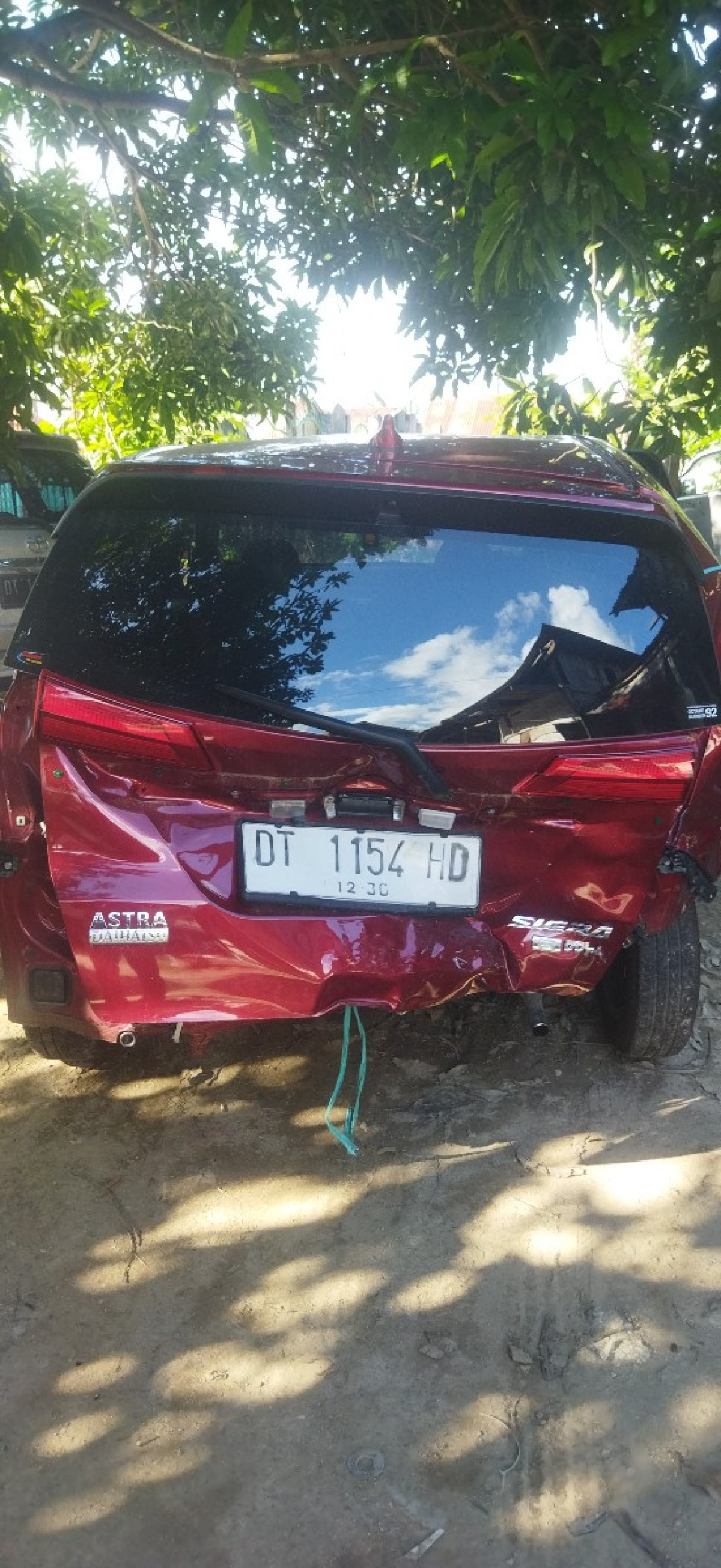 DAIHATSU SIGRA SIGRA R