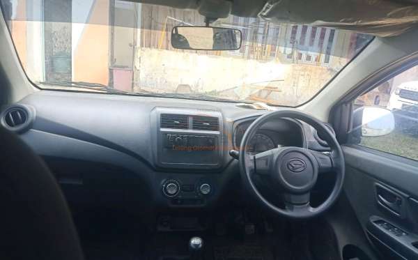 DAIHATSU AYLA 1.0 D