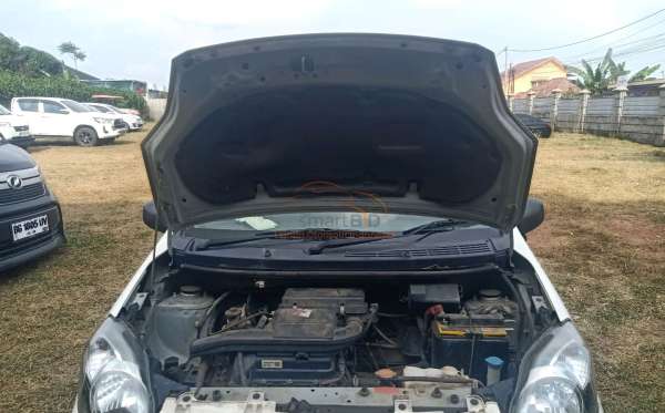 DAIHATSU AYLA 1.0 D