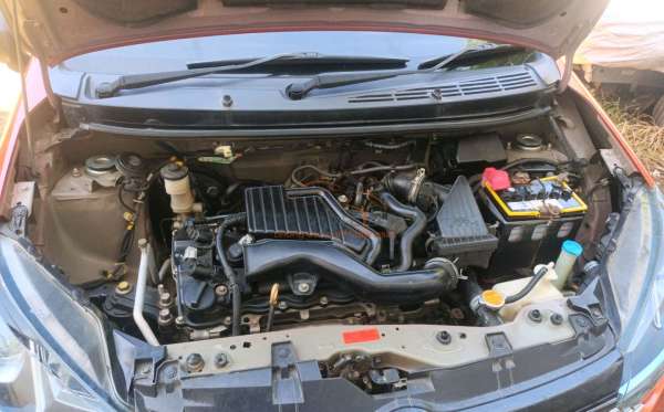 DAIHATSU AYLA 1.2R