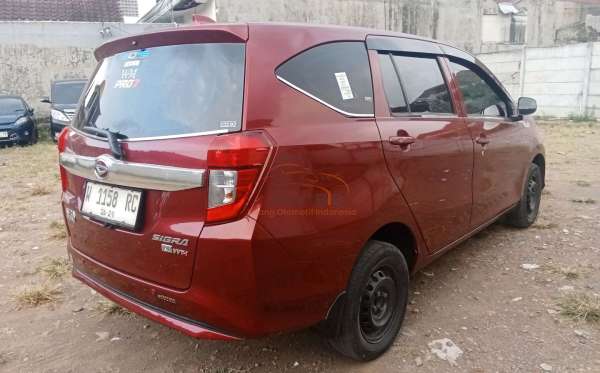 DAIHATSU SIGRA