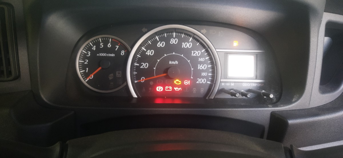 DAIHATSU SIGRA SIGRA R