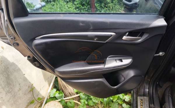 HONDA  JAZZ  GK5 1.5 RS