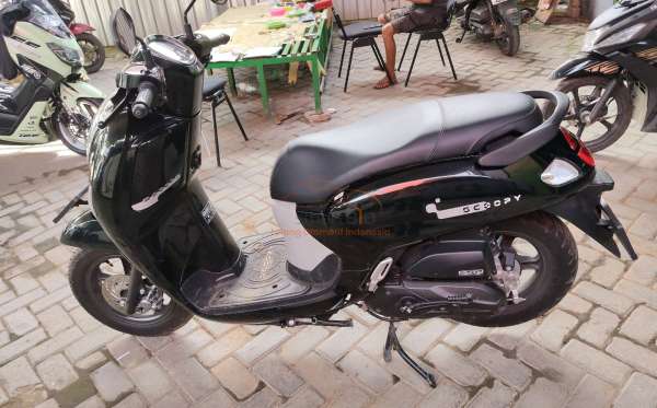 HONDA  SCOOPY