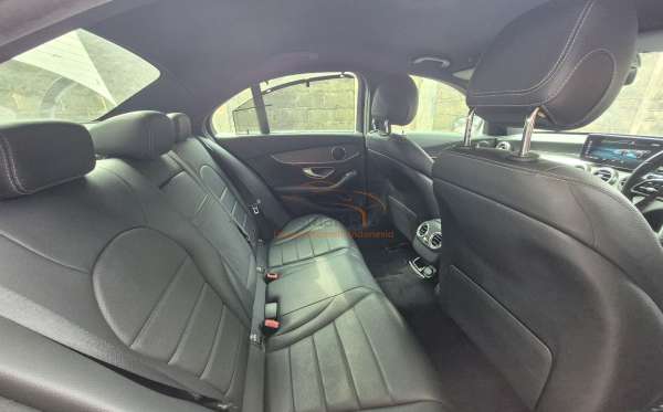 MERCEDES BENZ C 200