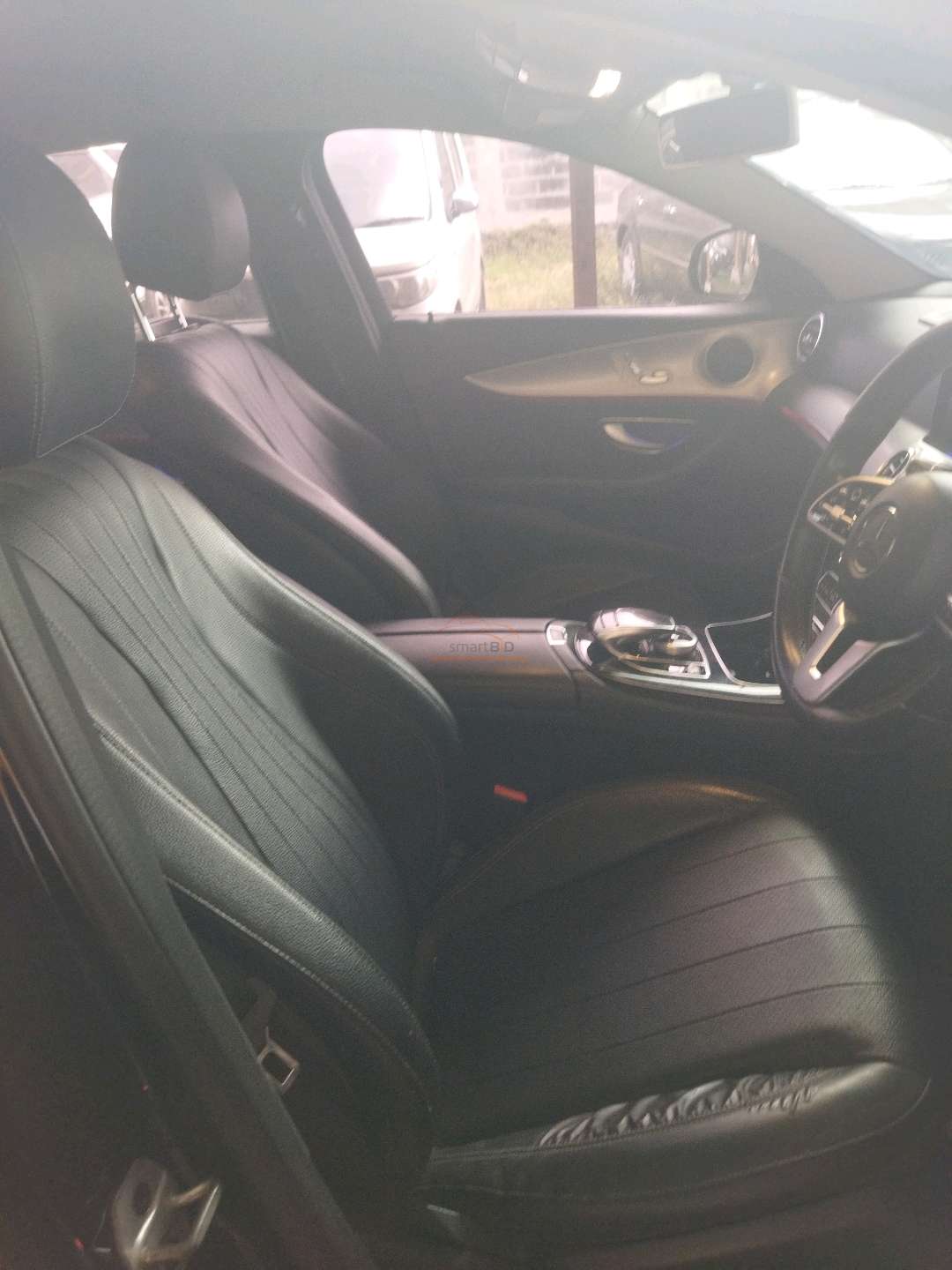 MERCEDES BENZ E 200