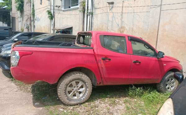 MITSUBISHI DC HDX 4X4