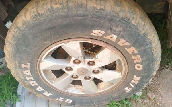 MITSUBISHI DC HDX 4X4